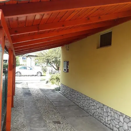 Gasthof Magdolna Vendeghaz *